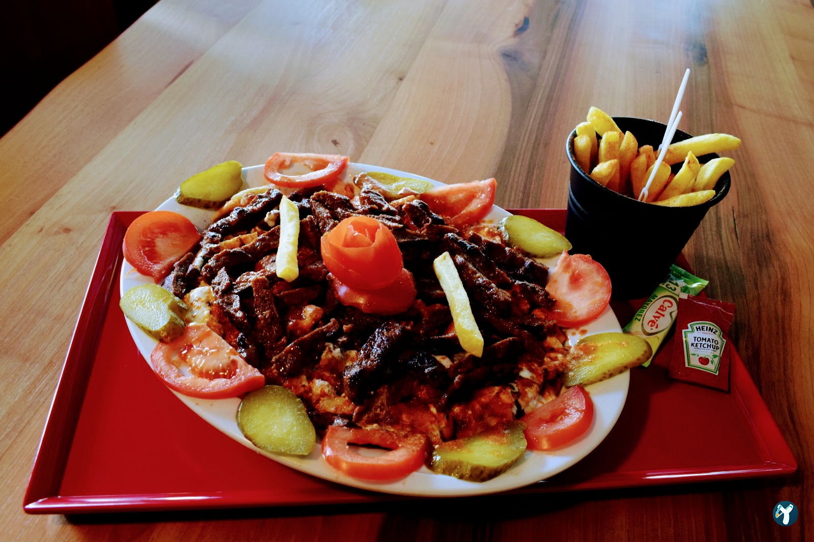 Atom Soslu Döner