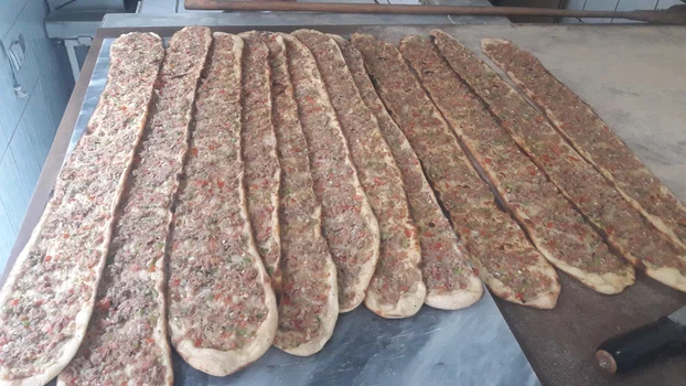 Üstün Etli Pide resimleri