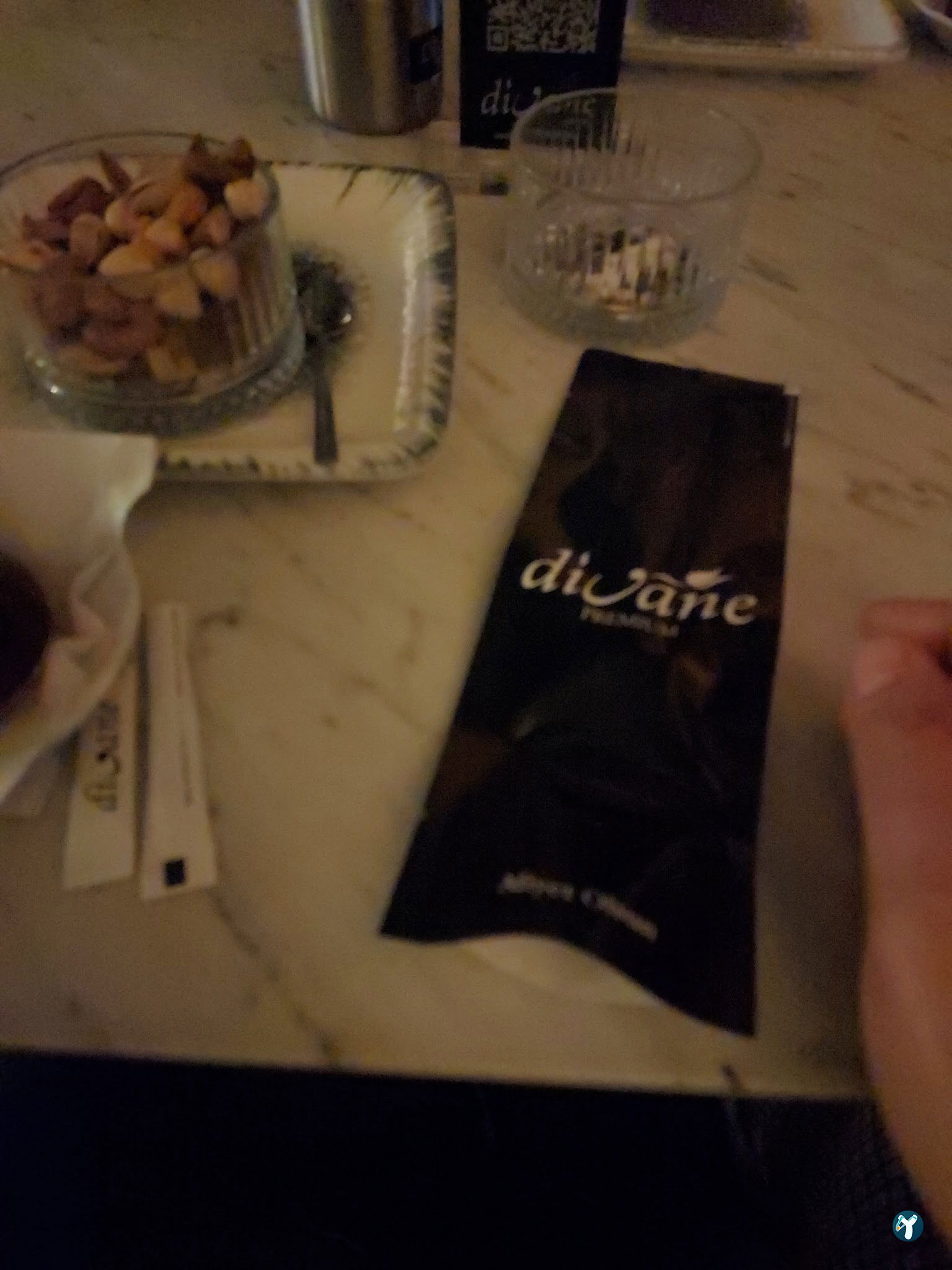 Divane Premium