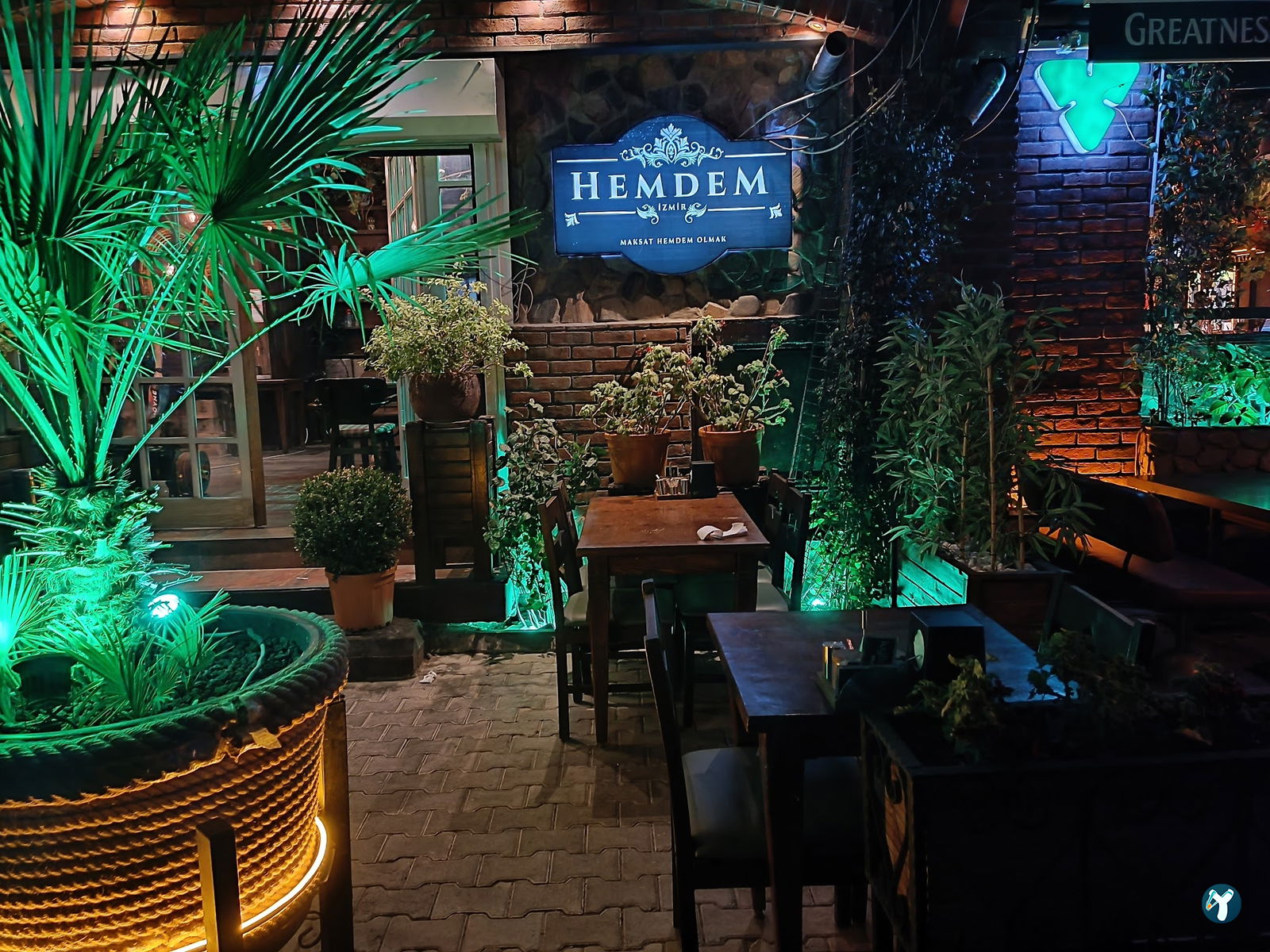 Hemdem Meyhanesi