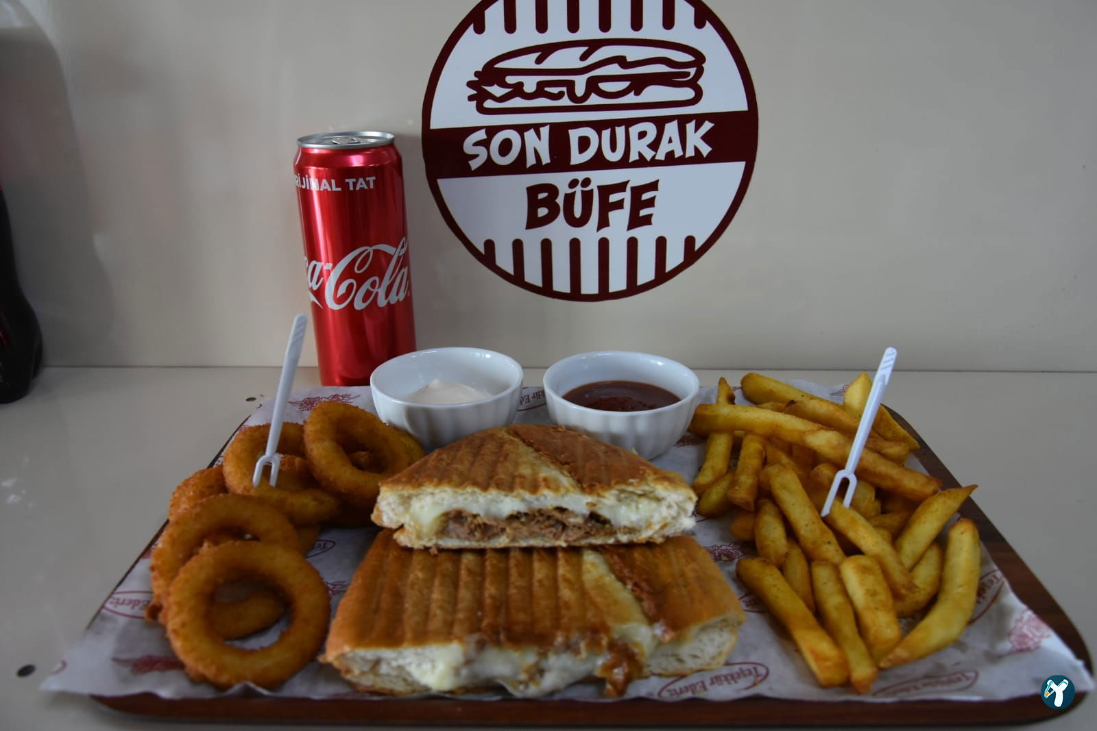 Son Durak Büfe~Şehrin En Iyi Tostçusu