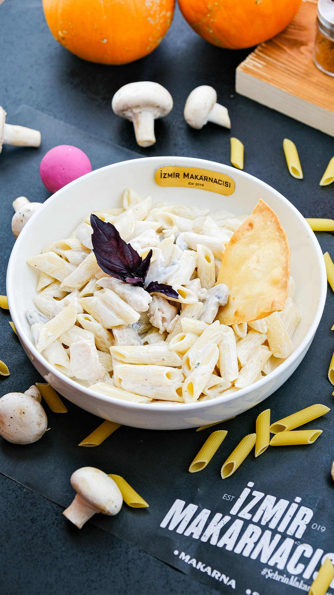 İzmir Makarnacısı