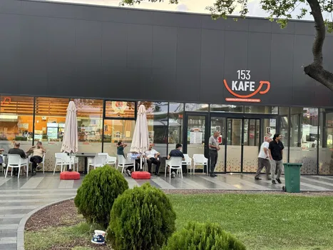 153 Kafe resimleri
