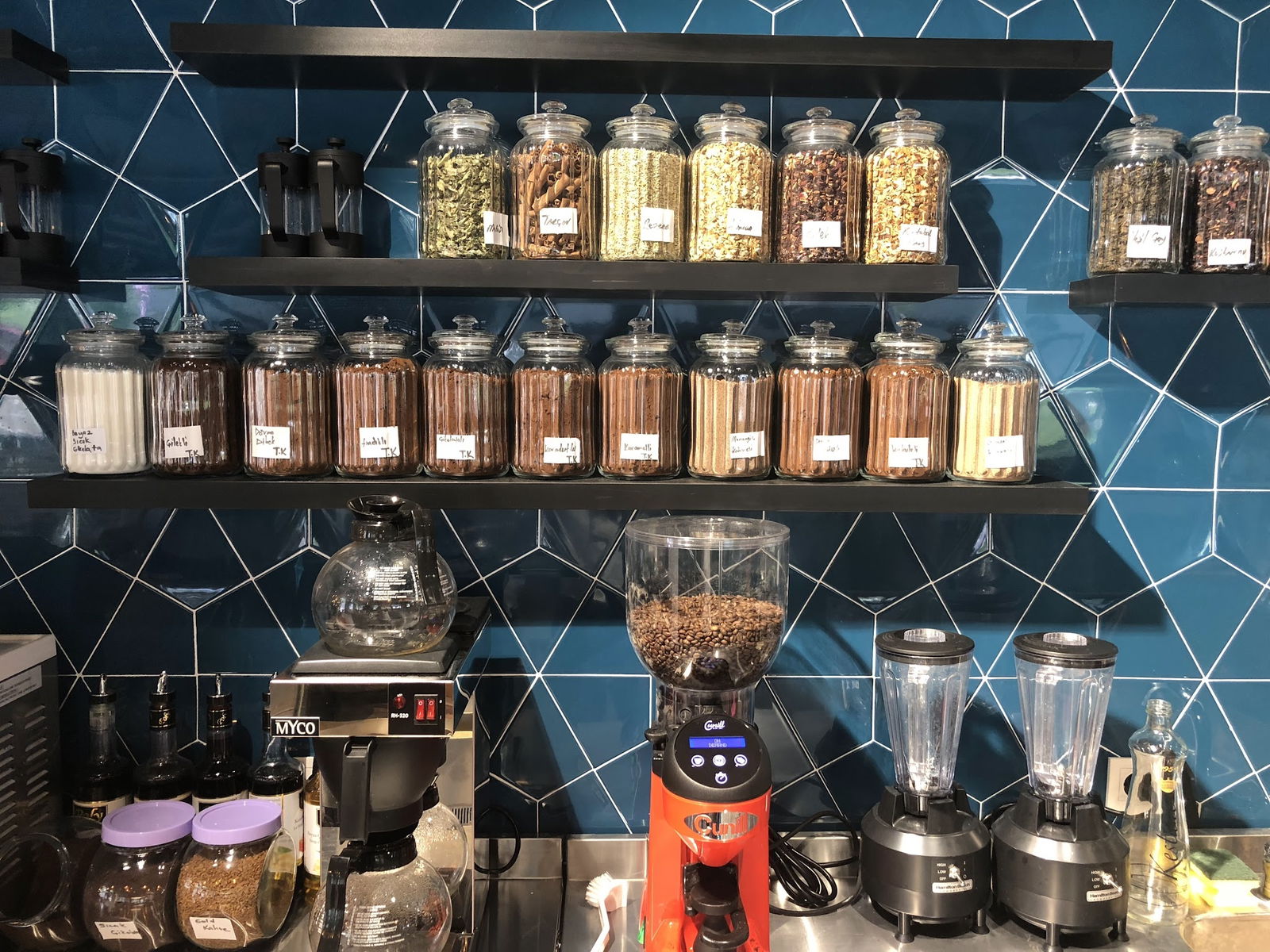 Kahve Teknesi Cafe Restaurant Beylikdüzü