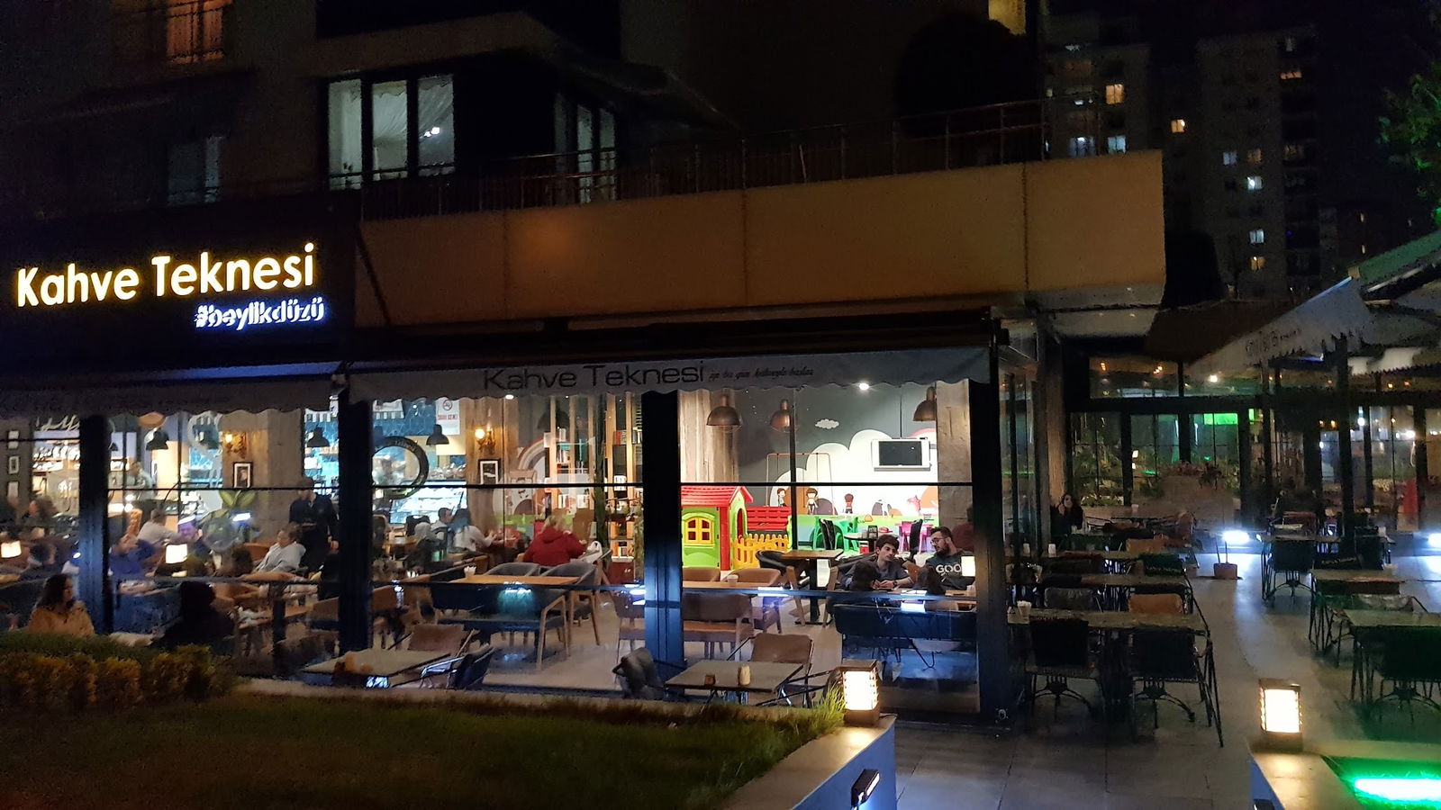 Kahve Teknesi Cafe Restaurant Beylikdüzü