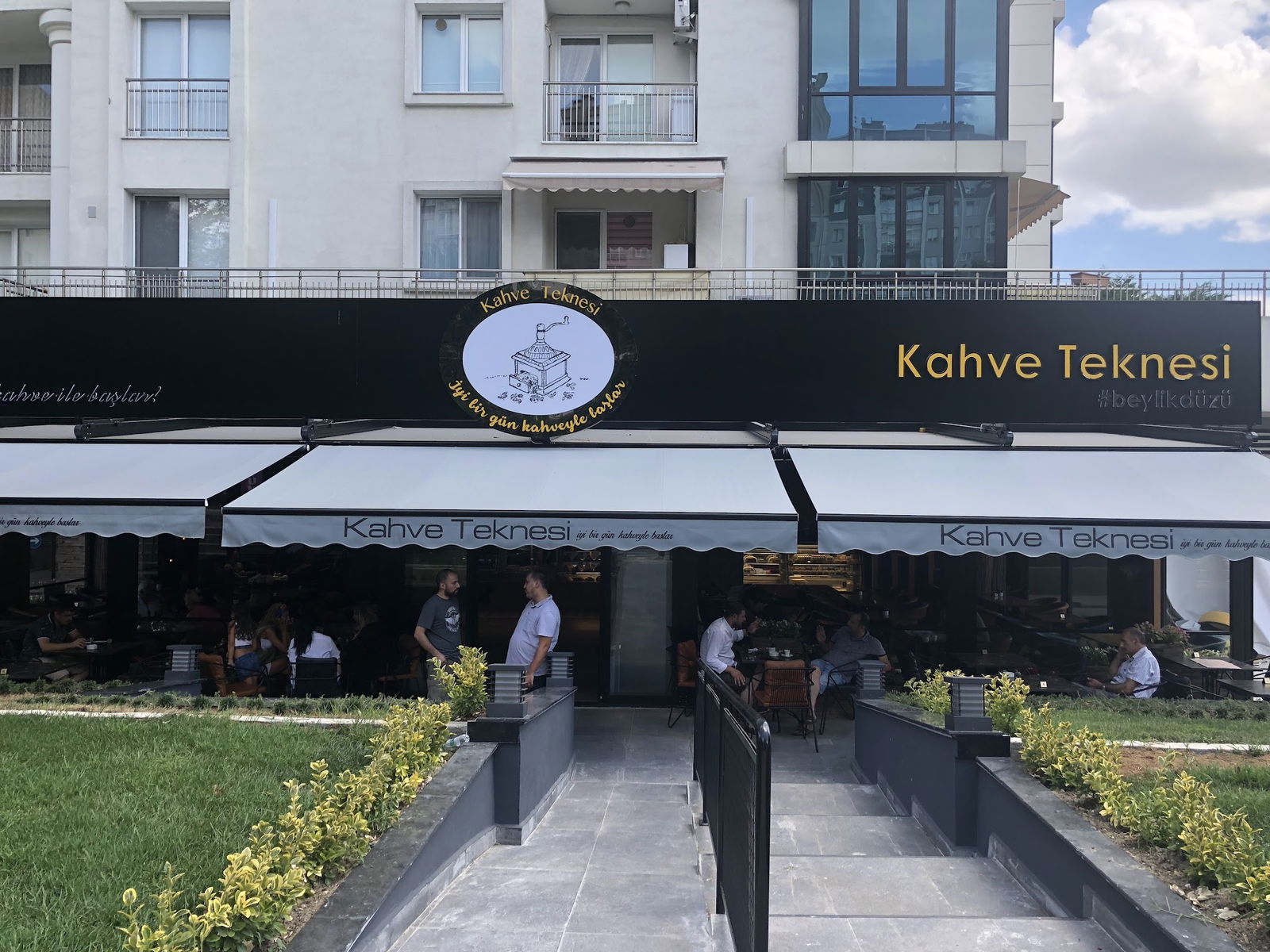 Kahve Teknesi Cafe Restaurant Beylikdüzü