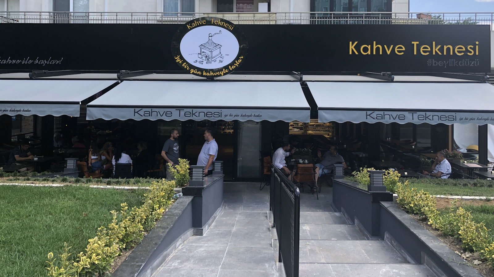 Kahve Teknesi Cafe Restaurant Beylikdüzü