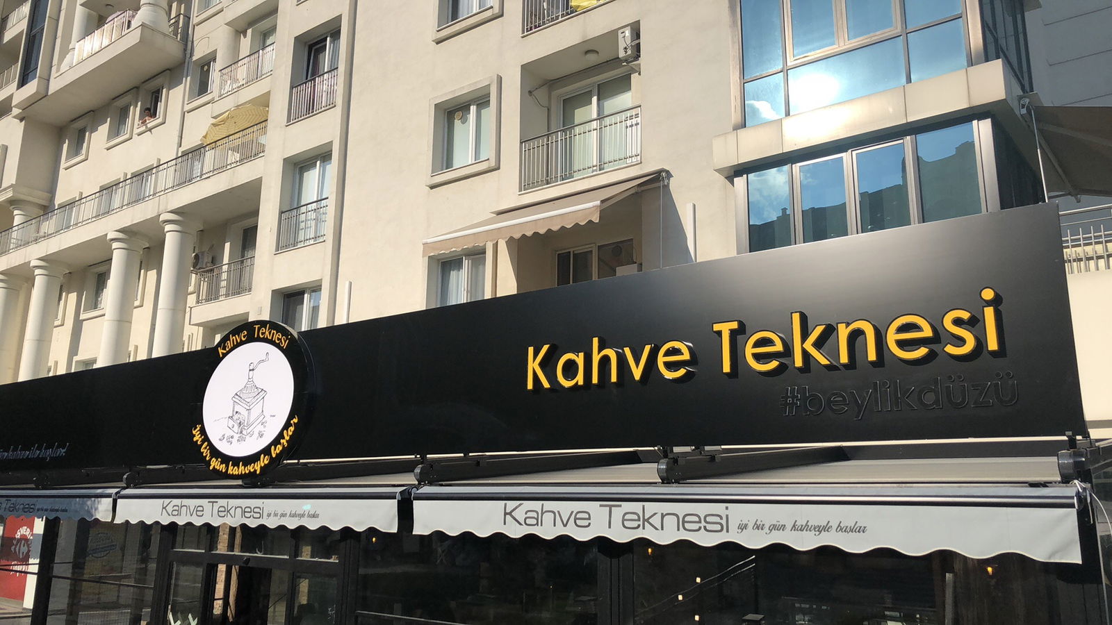 Kahve Teknesi Cafe Restaurant Beylikdüzü