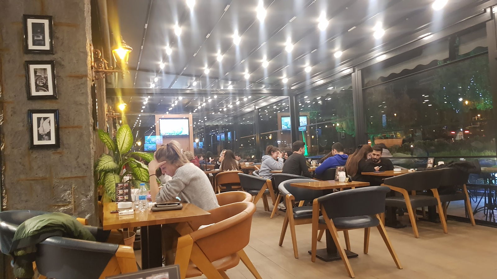Kahve Teknesi Cafe Restaurant Beylikdüzü
