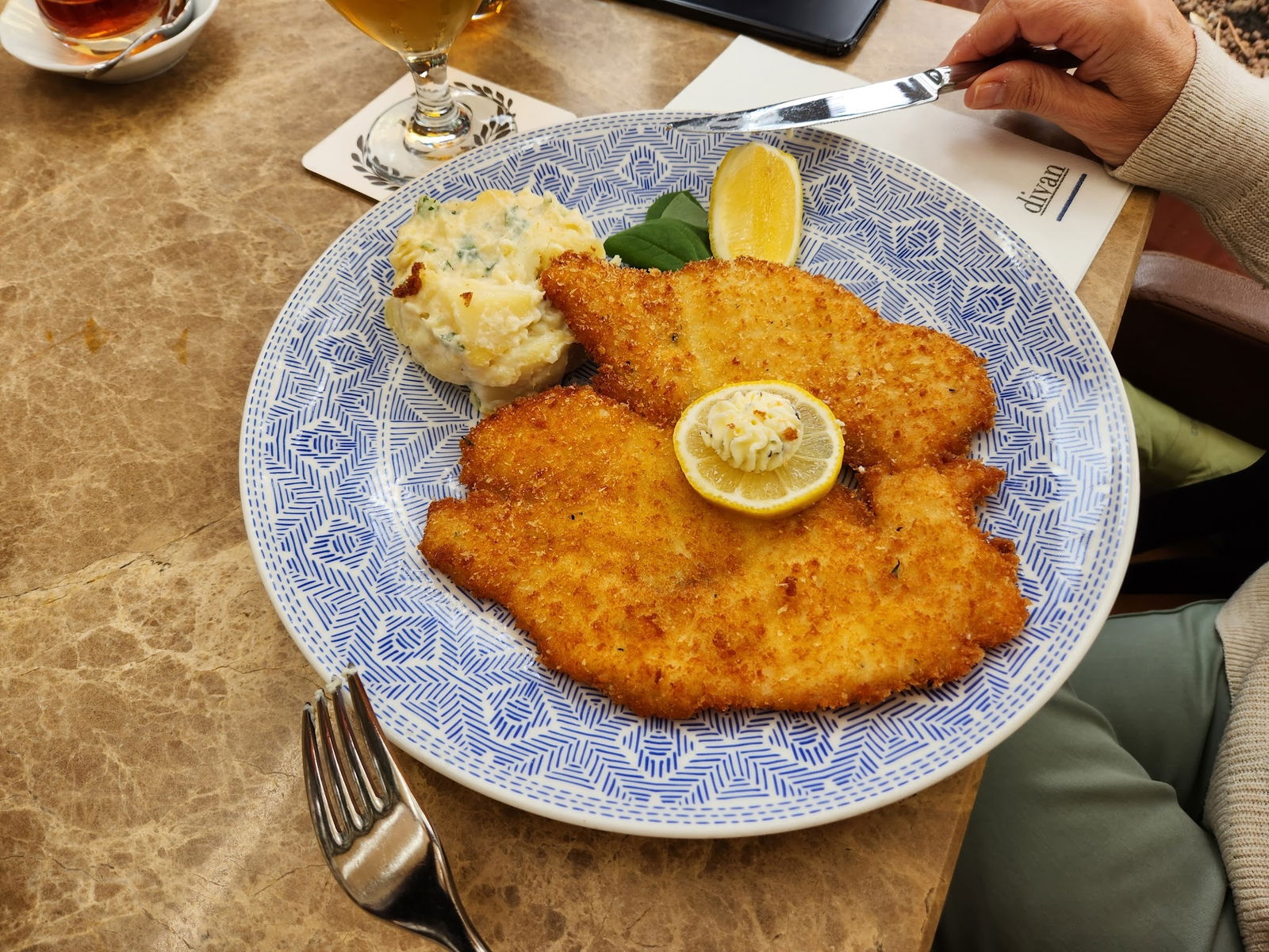 Divan Brasserie Kalamış