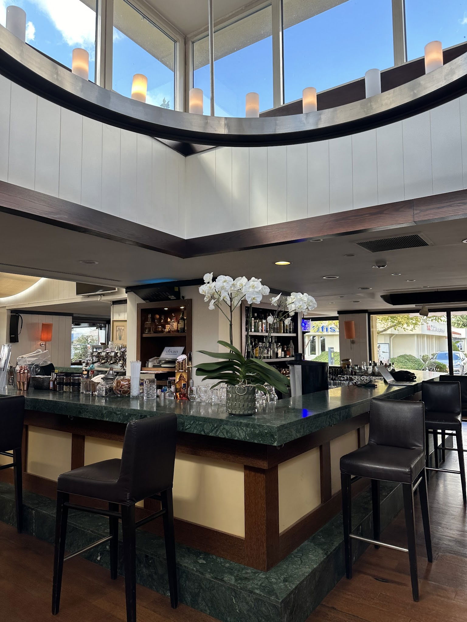 Divan Brasserie Kalamış