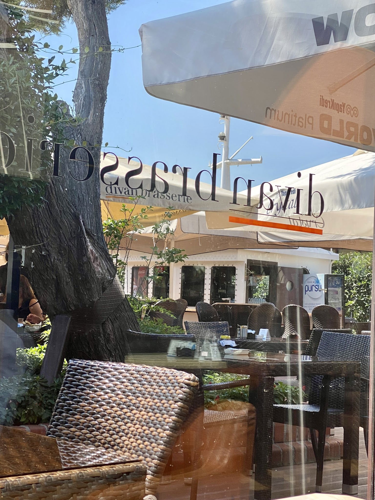 Divan Brasserie Kalamış