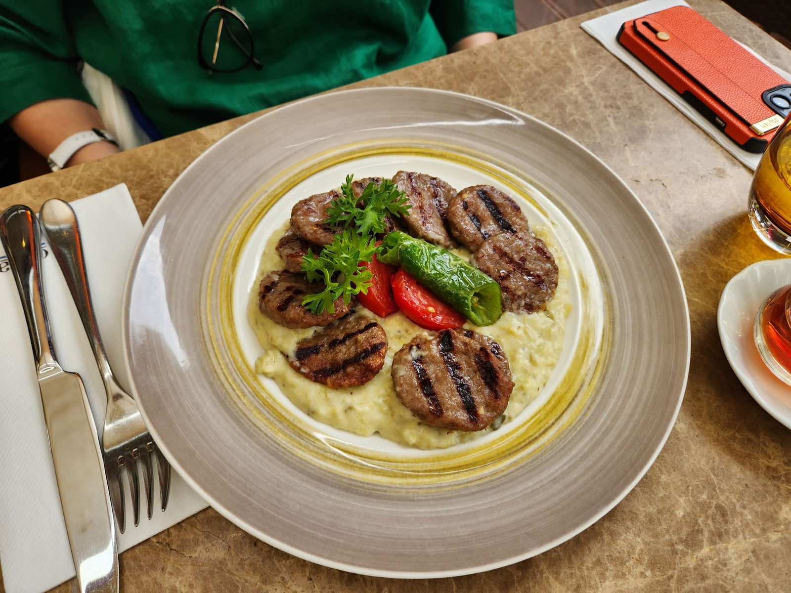 Divan Brasserie Kalamış