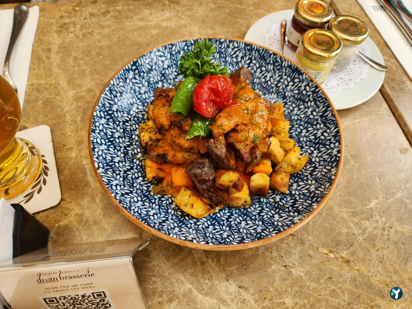 Divan Brasserie Kalamış