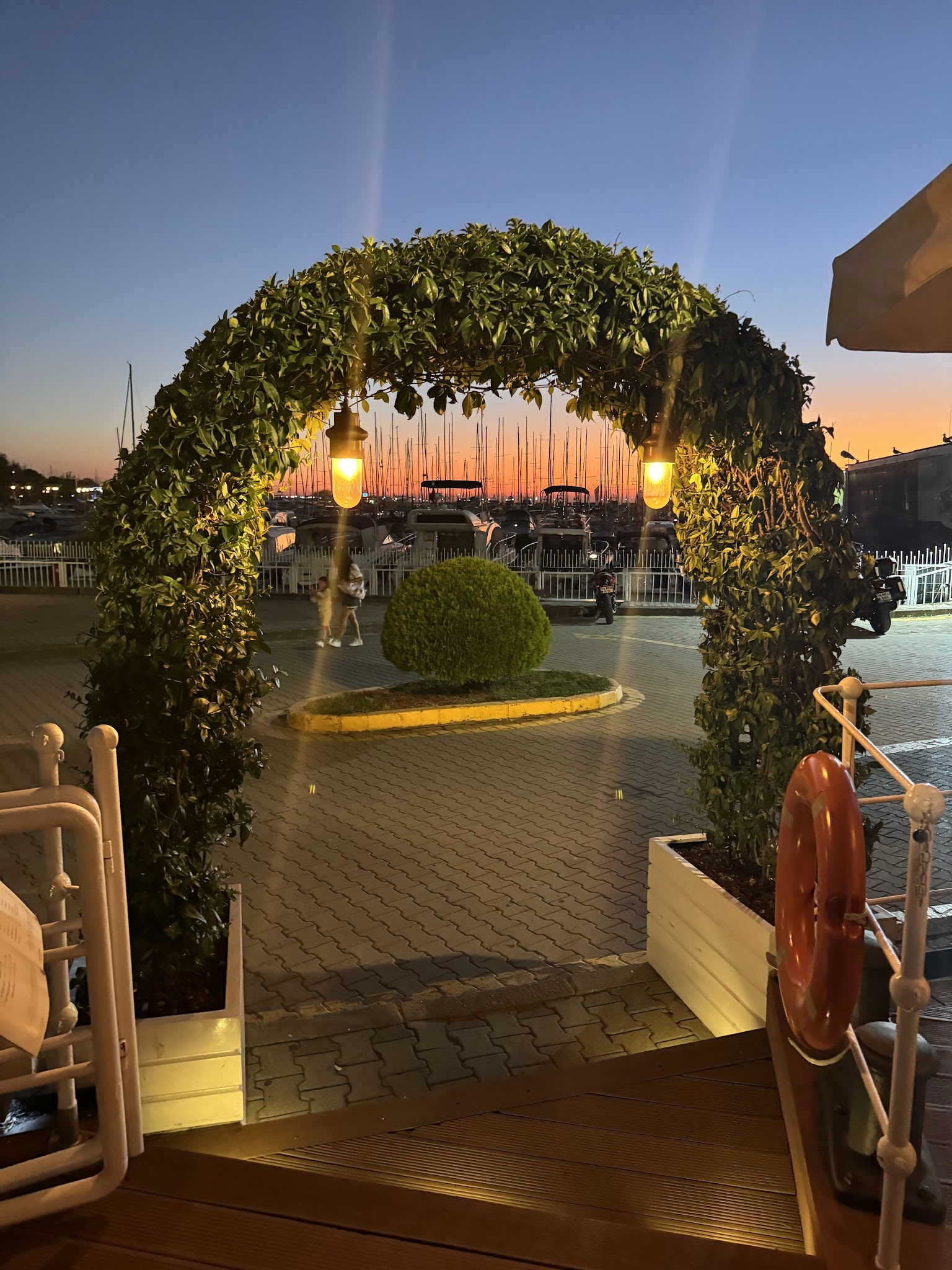 Divan Brasserie Kalamış