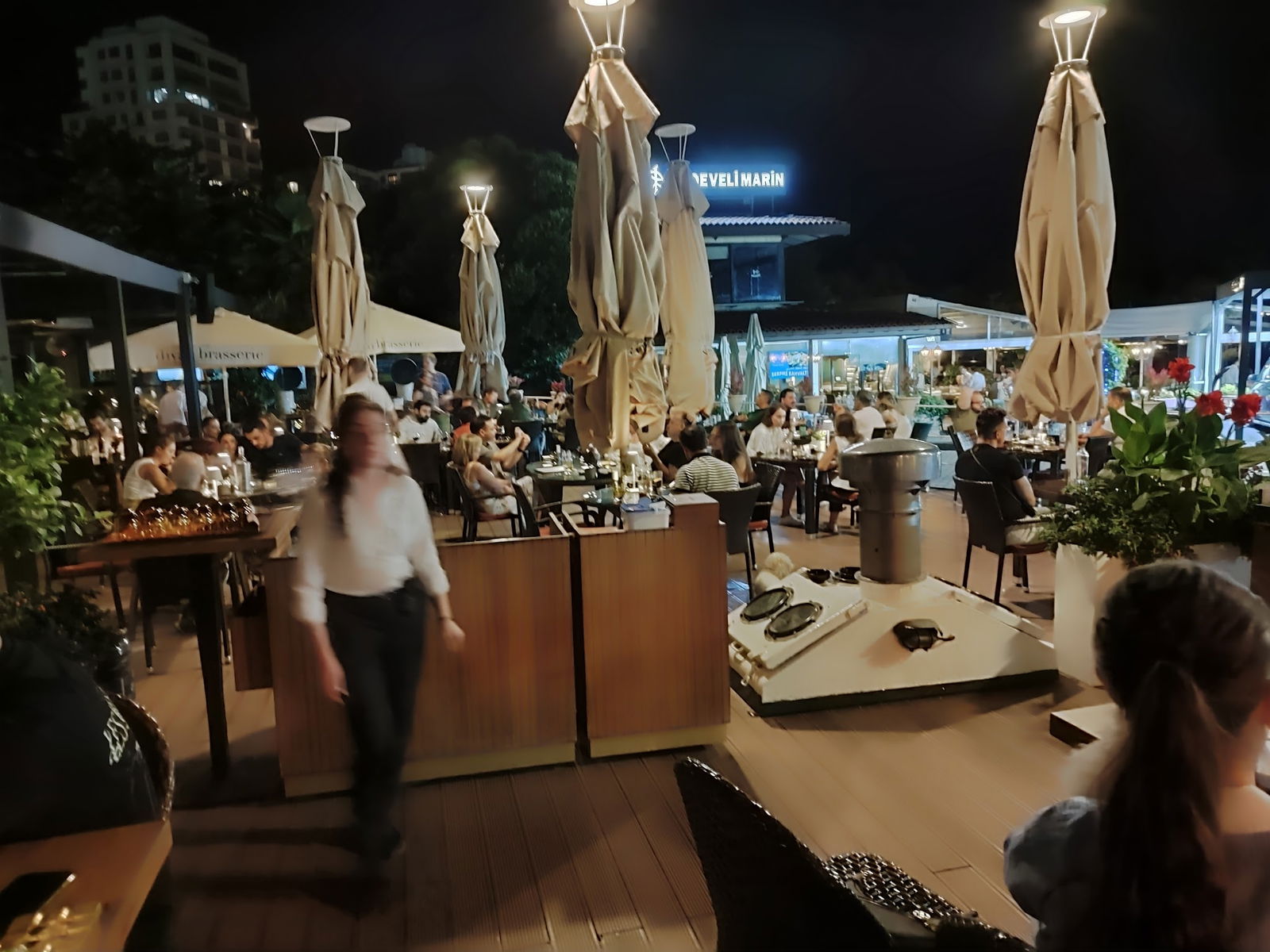 Divan Brasserie Kalamış