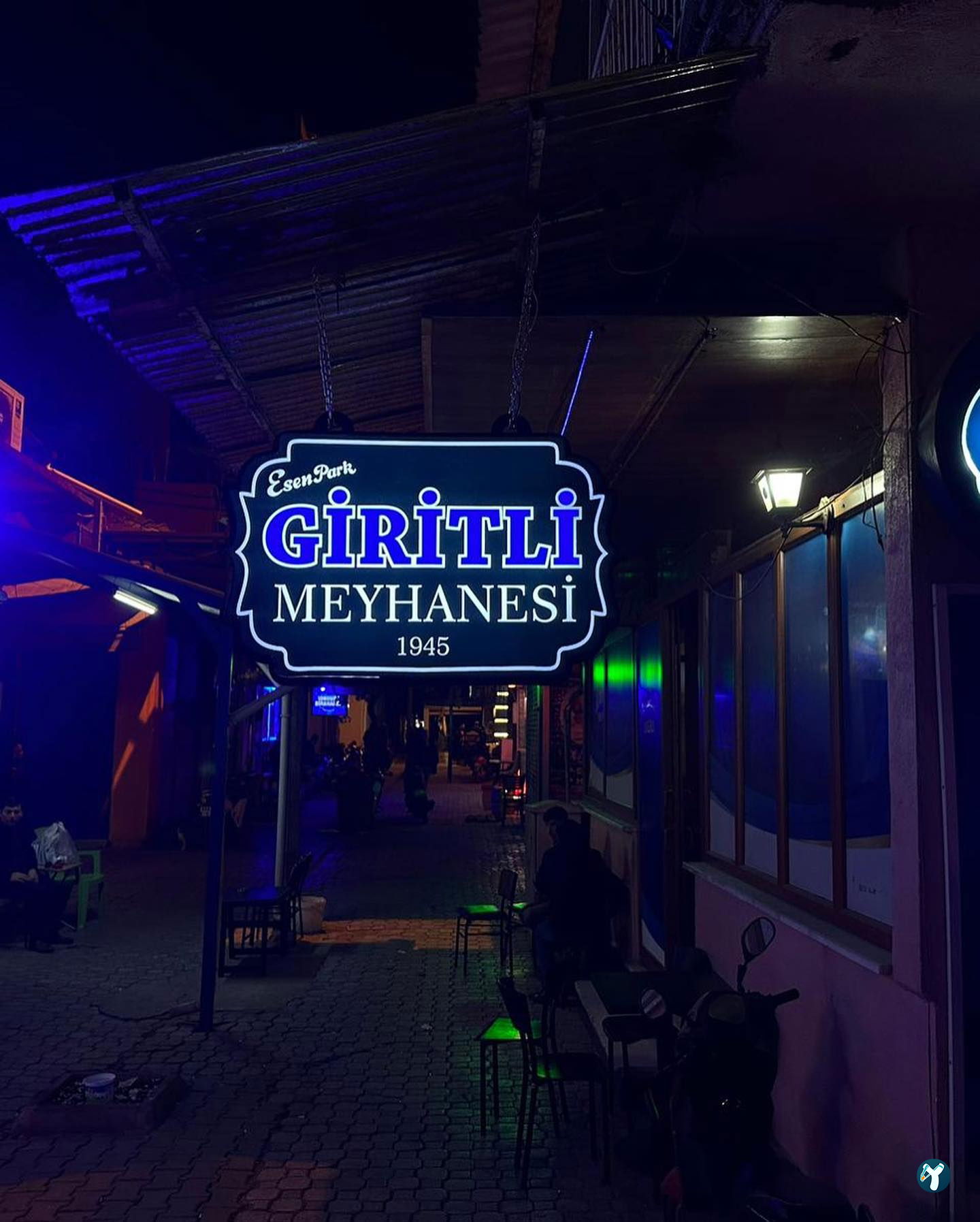EFSANE GİRİTLİM MEYHANESİ