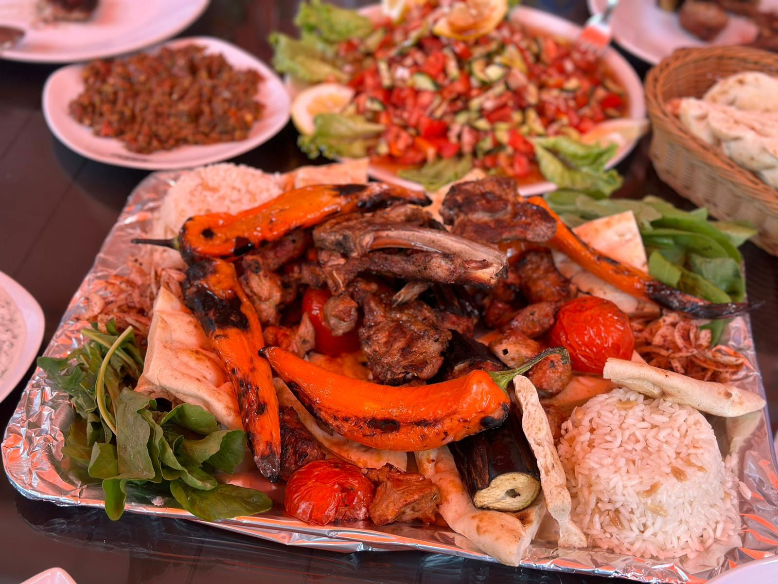 Kalei̇çi̇ Şampi̇yon Restaurant