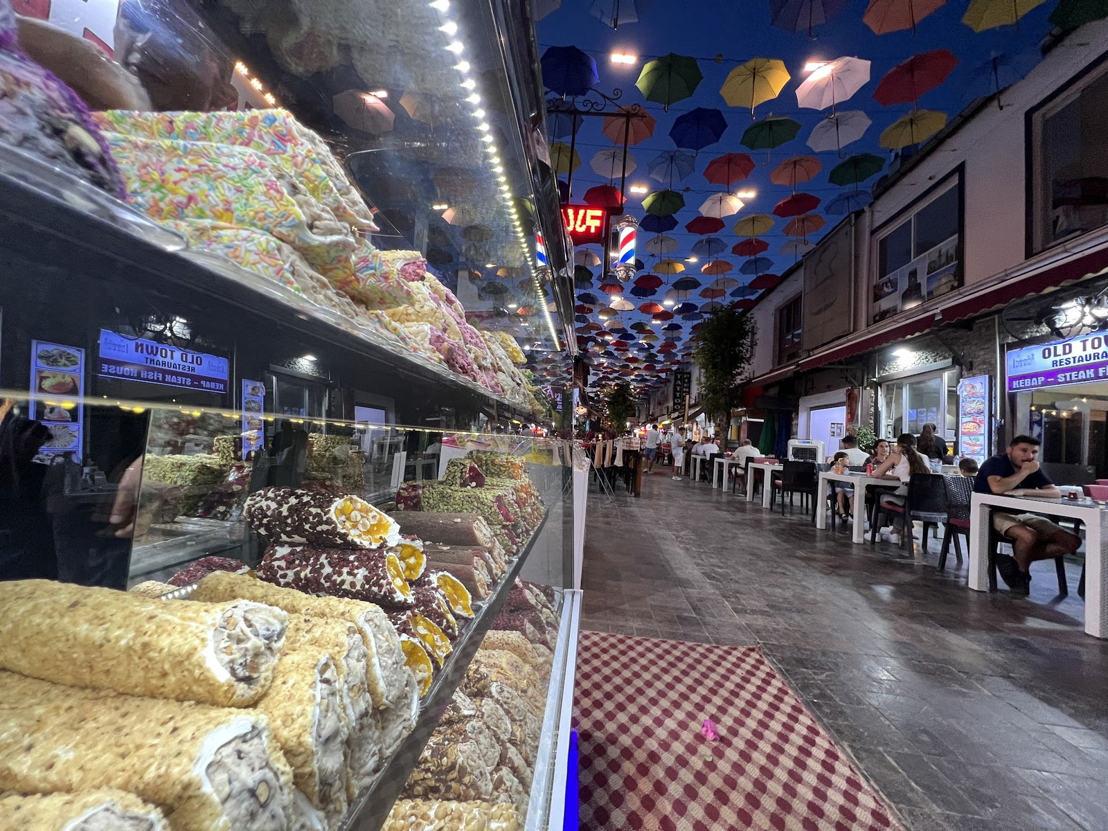 Kalei̇çi̇ Şampi̇yon Restaurant