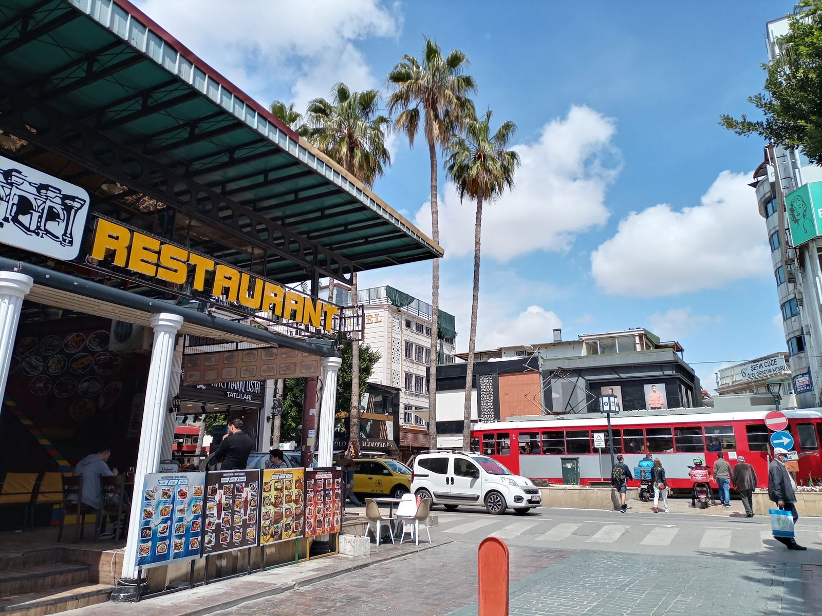 Kalei̇çi̇ Şampi̇yon Restaurant