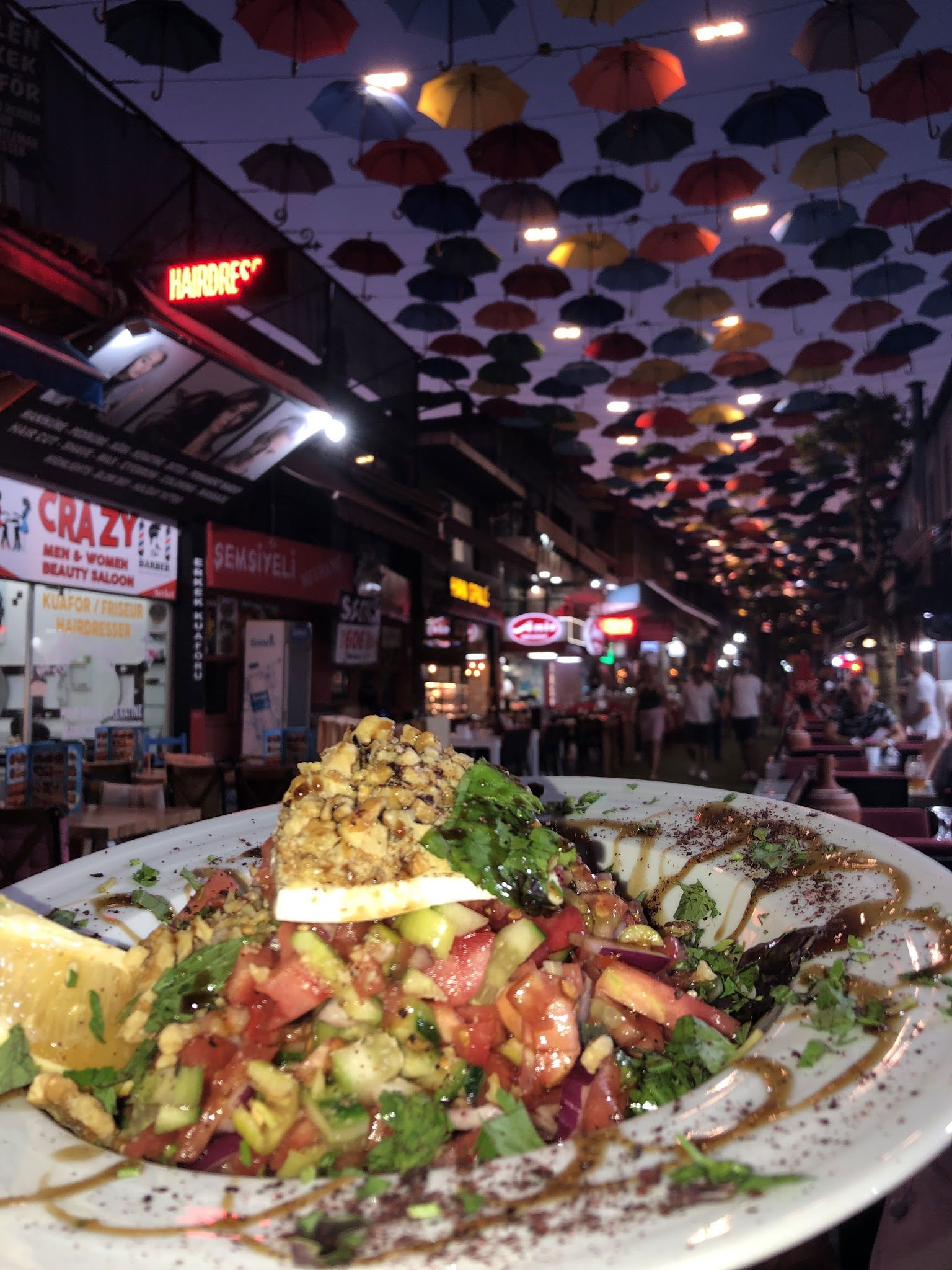 Kalei̇çi̇ Şampi̇yon Restaurant