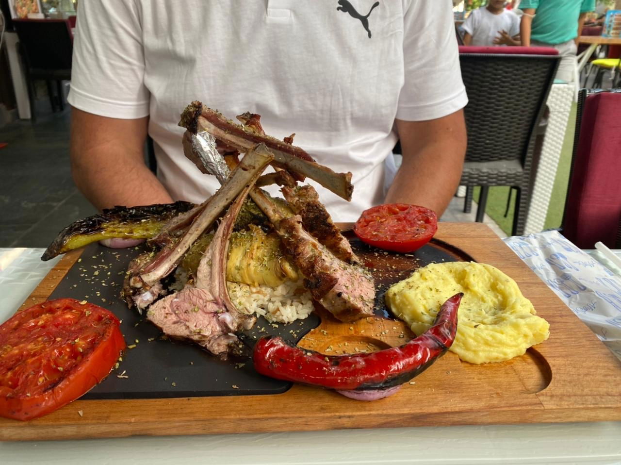 Kalei̇çi̇ Şampi̇yon Restaurant