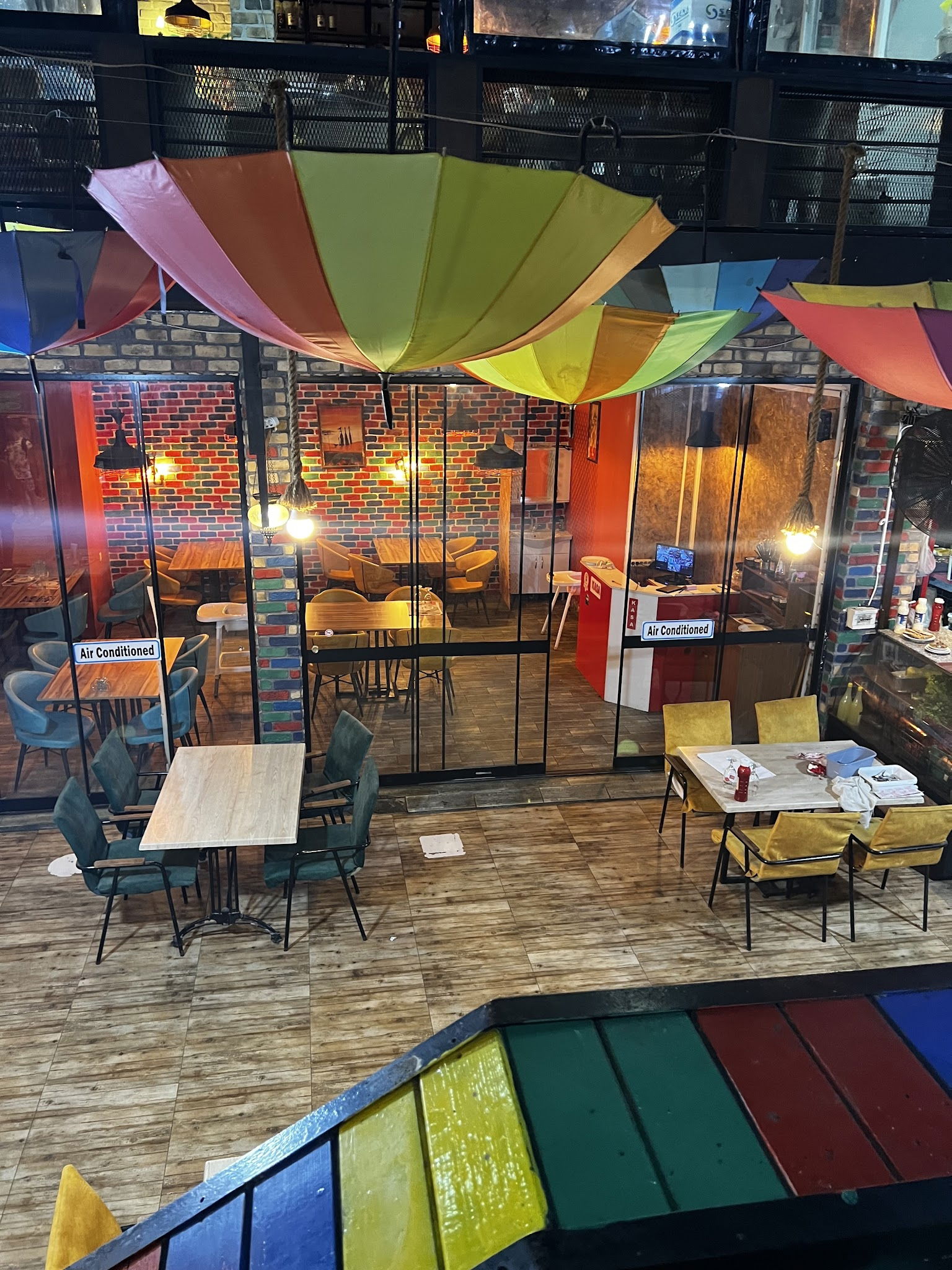 Kalei̇çi̇ Şampi̇yon Restaurant