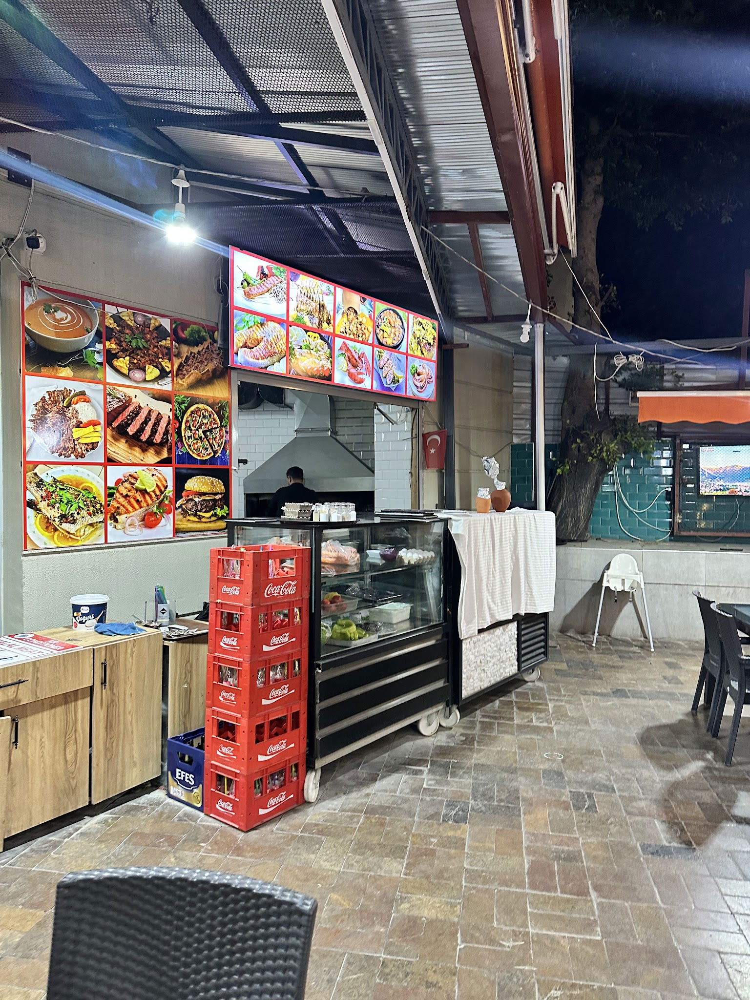 Kalei̇çi̇ Şampi̇yon Restaurant