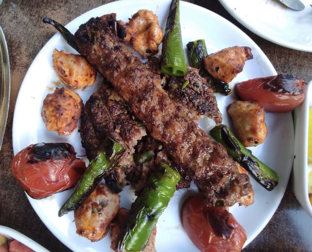 Şeyhmuz Kebap Salonu