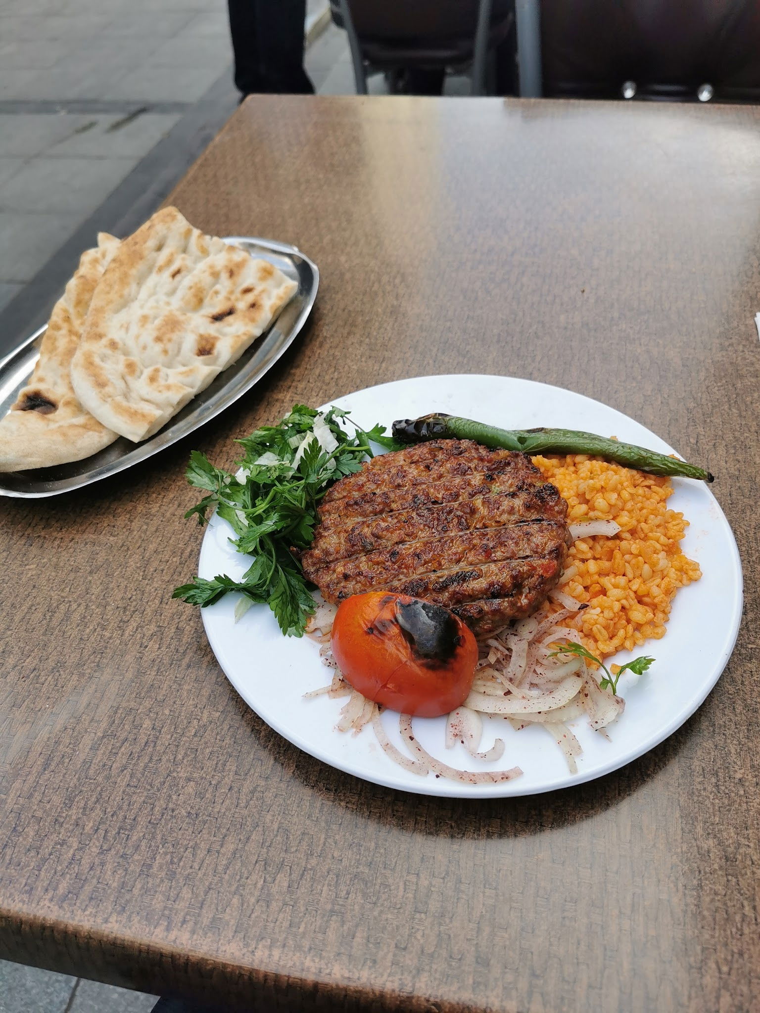 Şeyhmuz Kebap Salonu