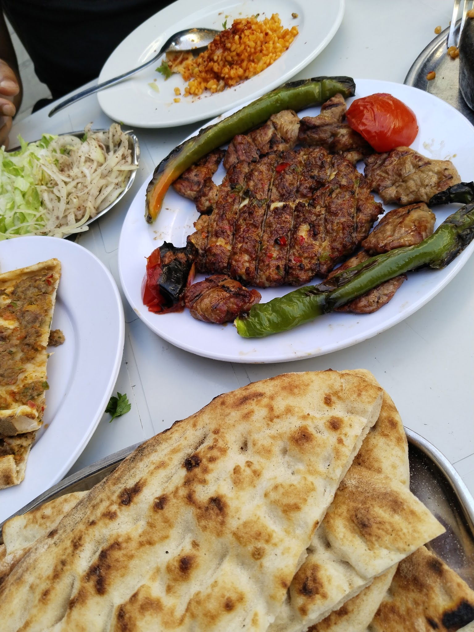 Şeyhmuz Kebap Salonu
