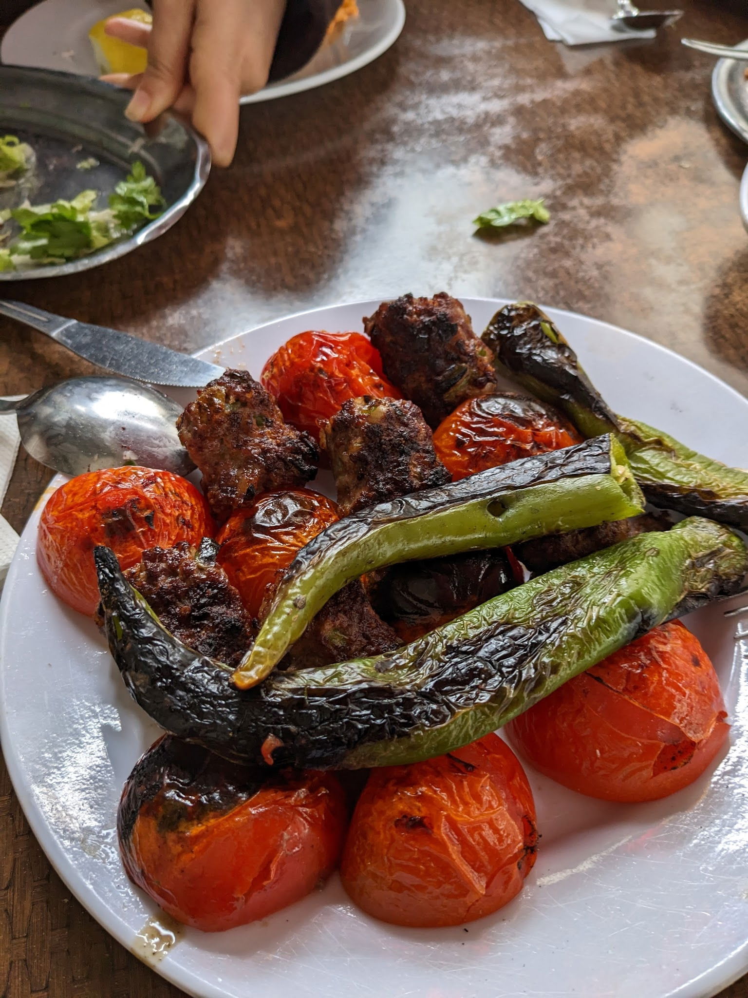 Şeyhmuz Kebap Salonu