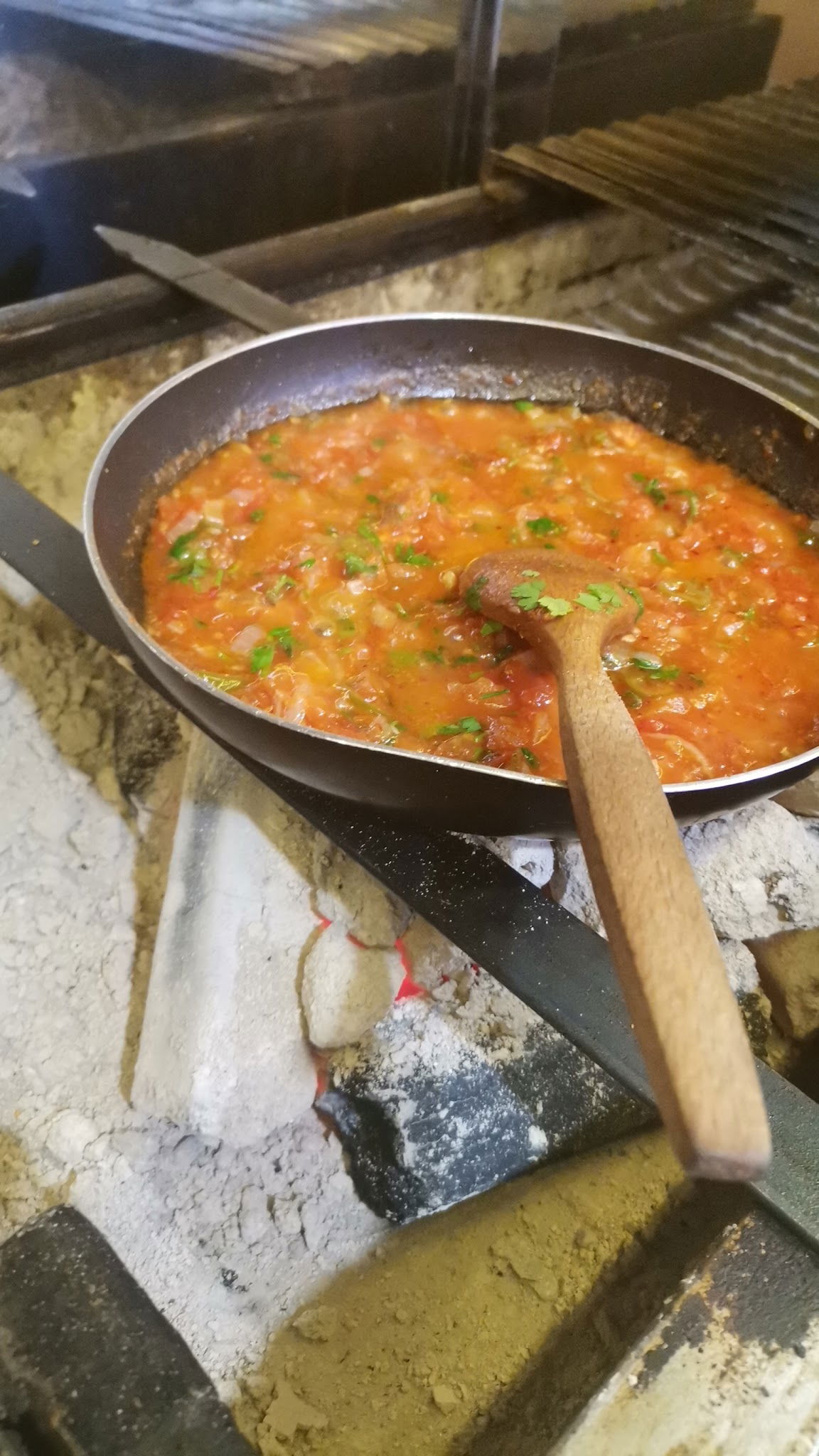 Ki̇rvem Köfte Kokoreç Mi̇dye