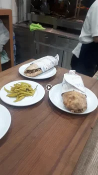 Durmuş Usta Kokoreç resimleri