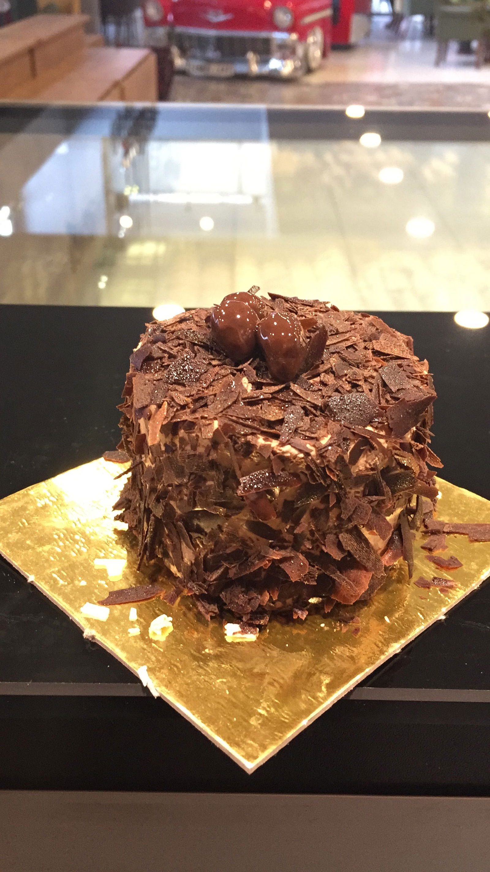 Lamos Cafe & Restaurant