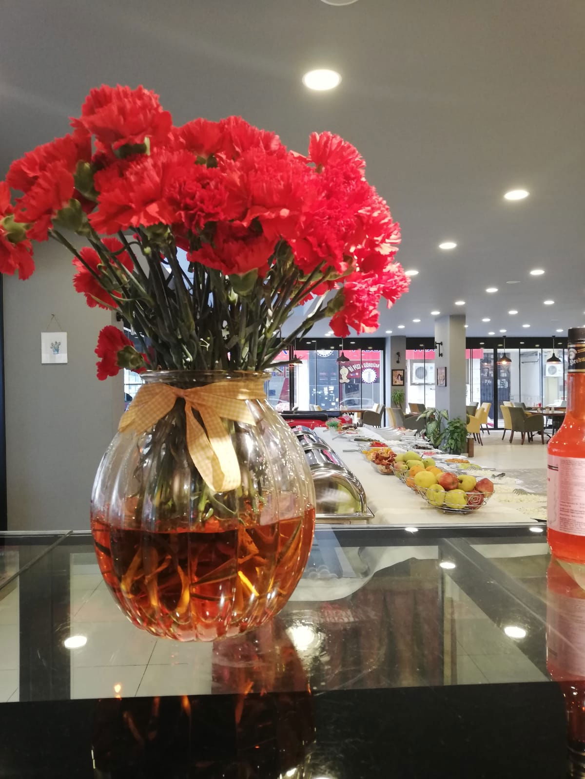 Lamos Cafe & Restaurant