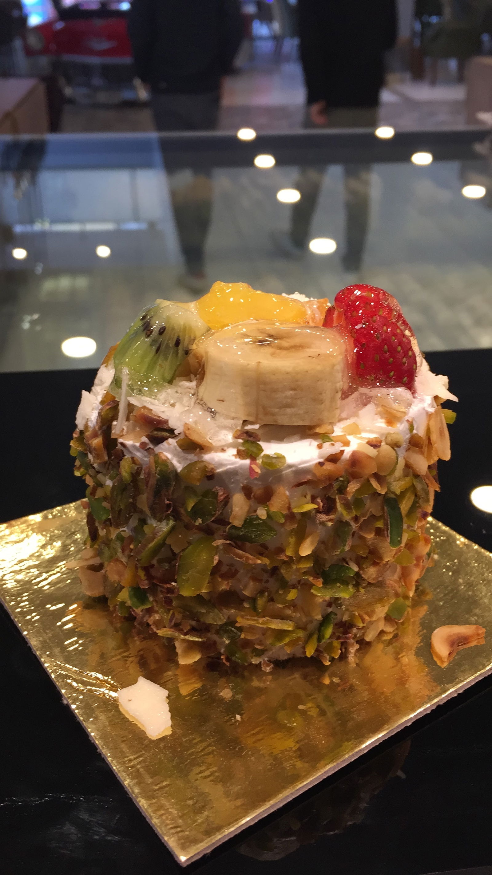 Lamos Cafe & Restaurant