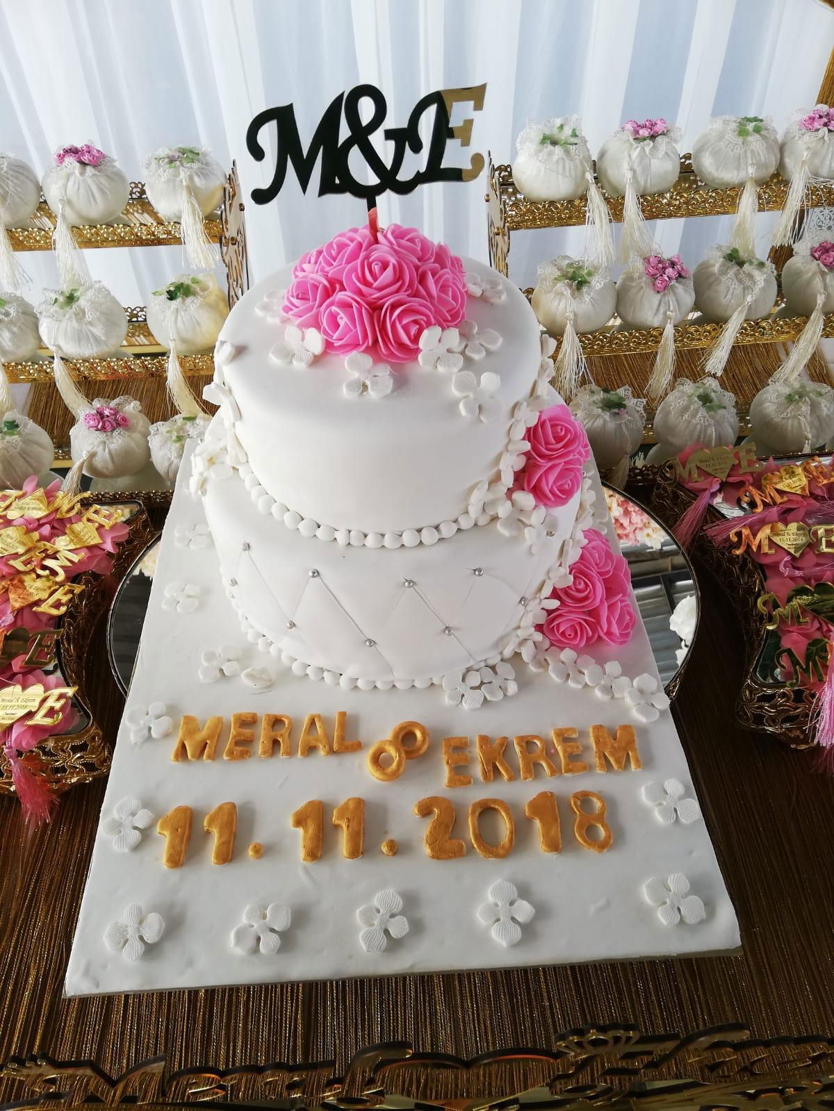 Lamos Cafe & Restaurant