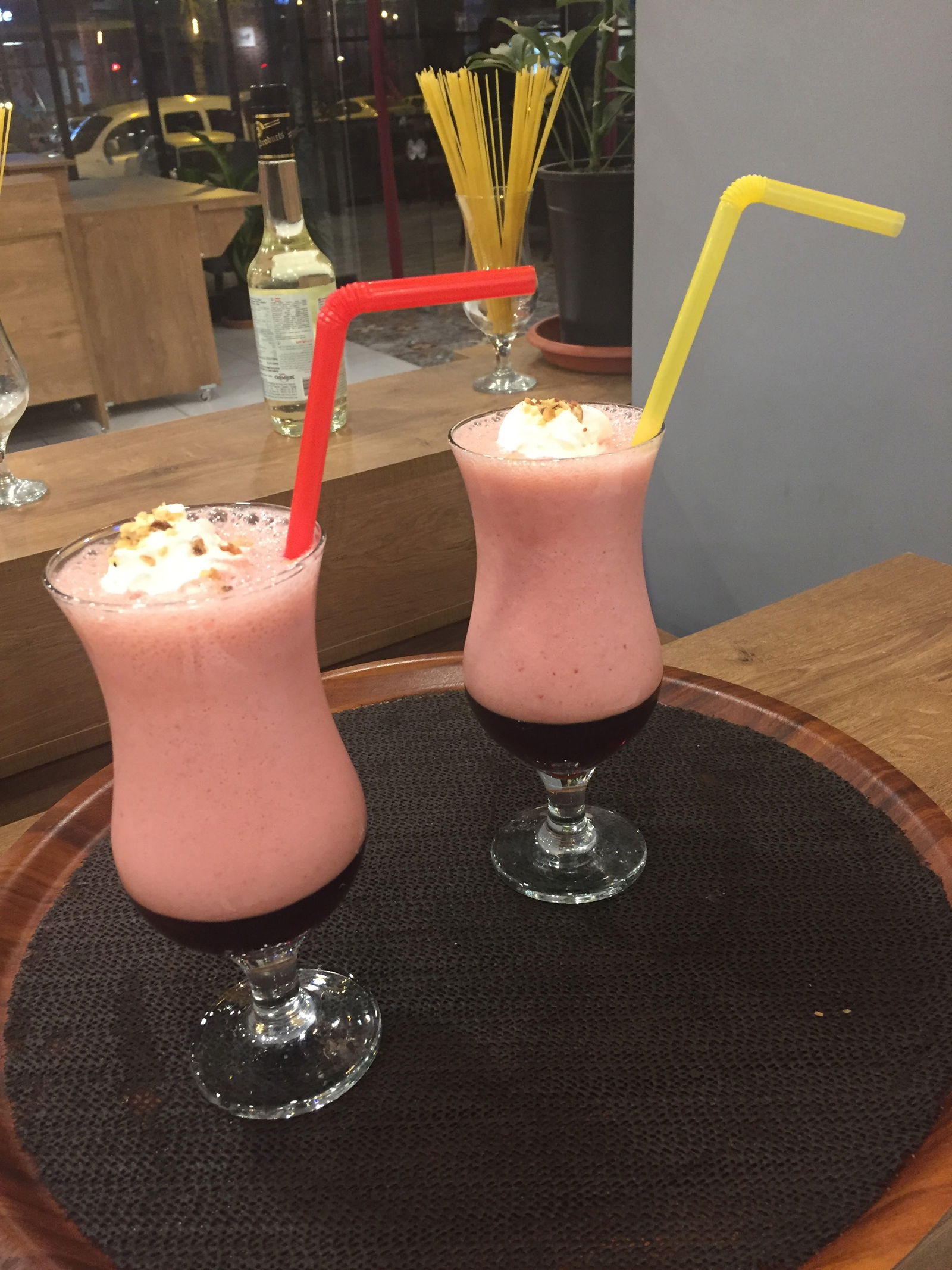 Lamos Cafe & Restaurant