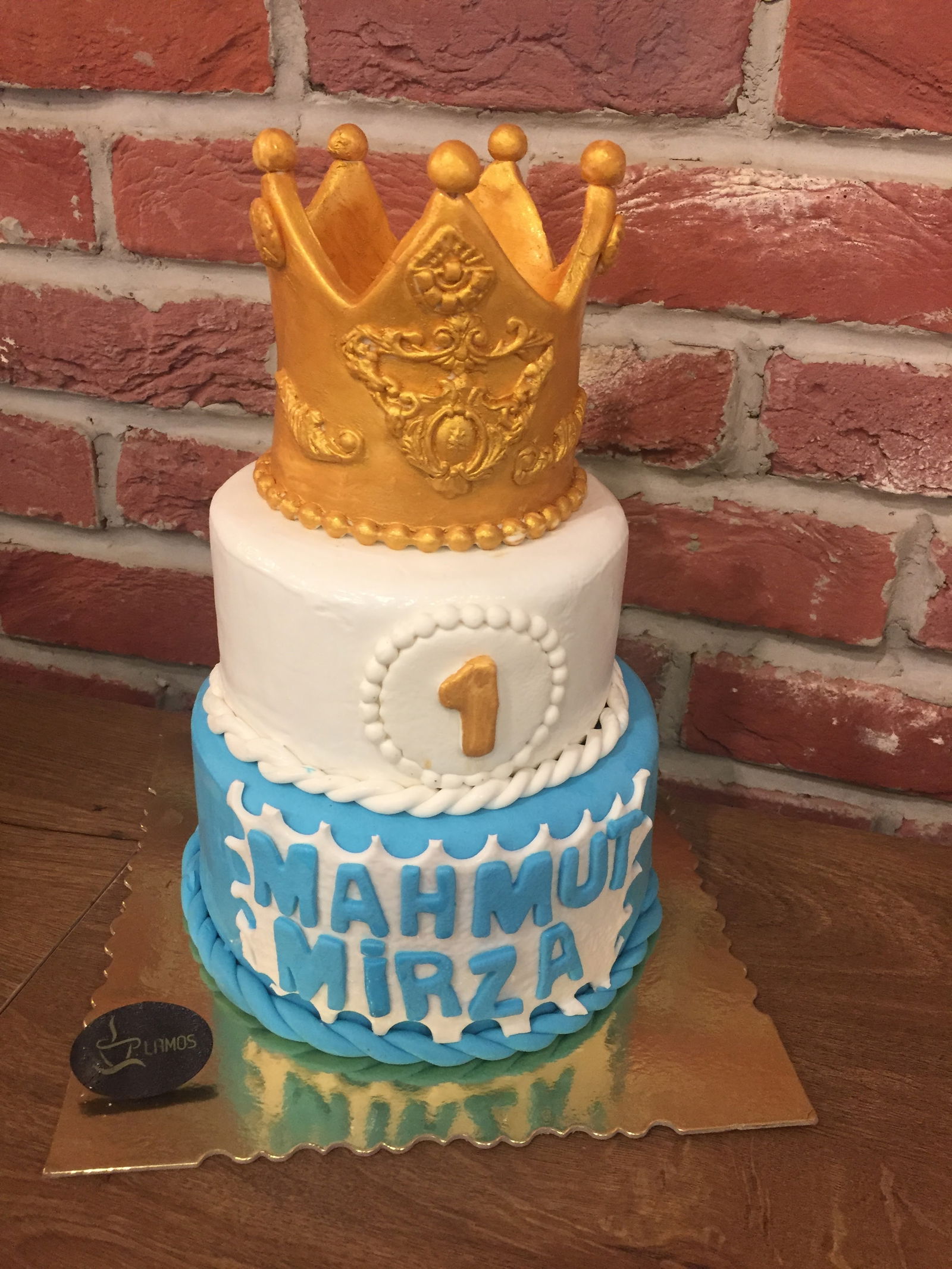 Lamos Cafe & Restaurant