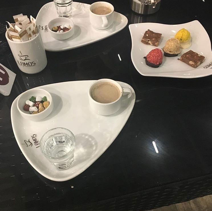 Lamos Cafe & Restaurant