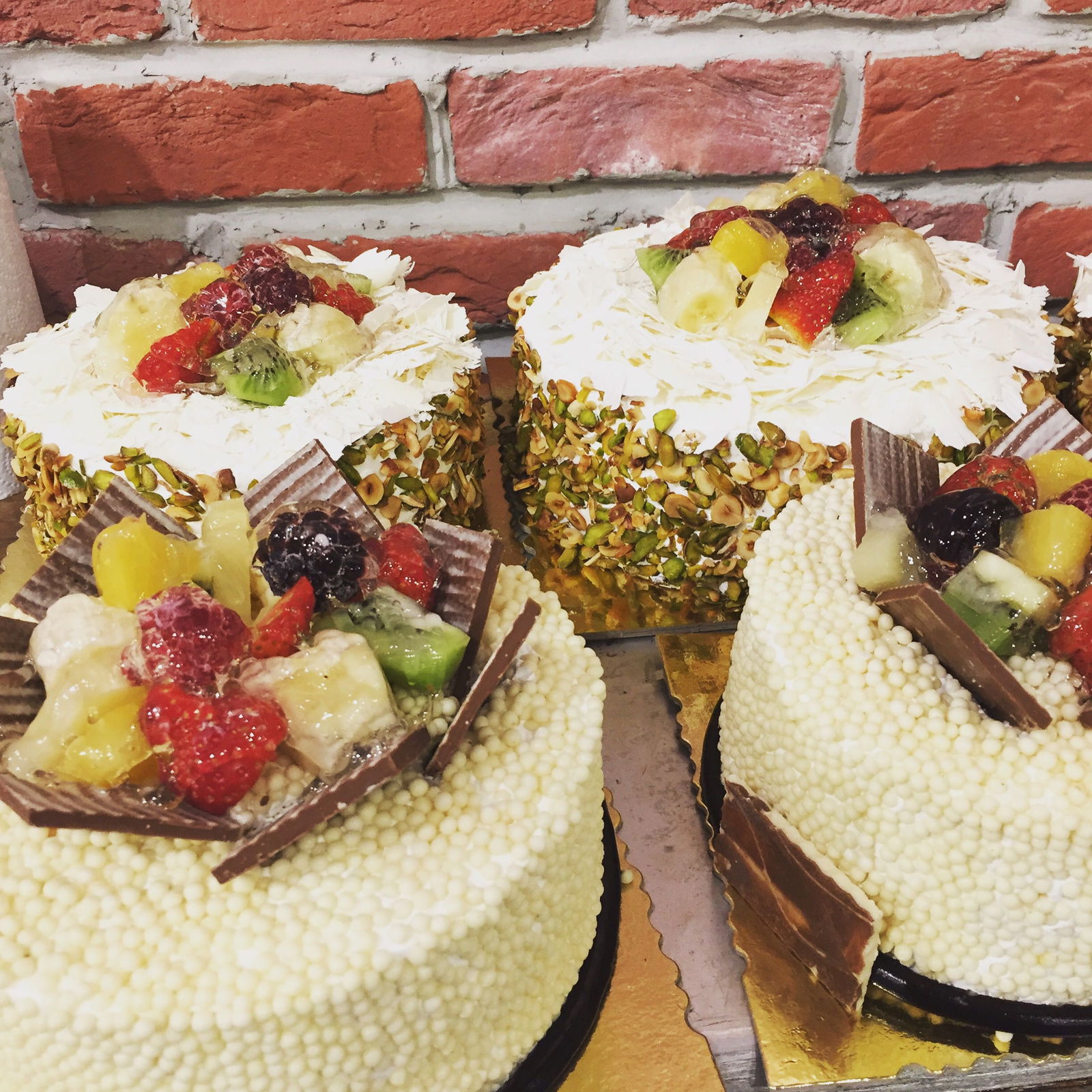 Lamos Cafe & Restaurant