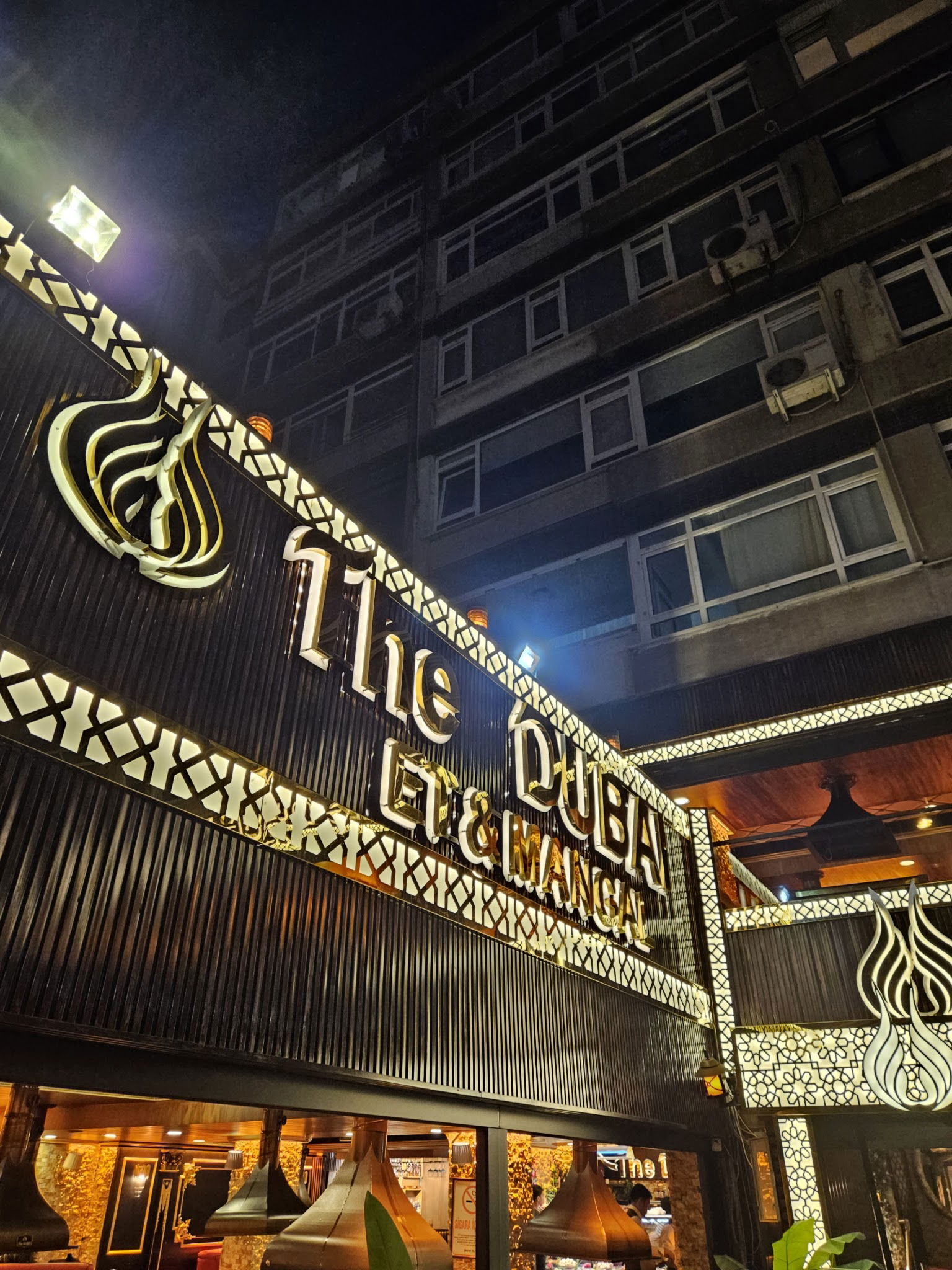 The Dubai Et Ve Mangal
