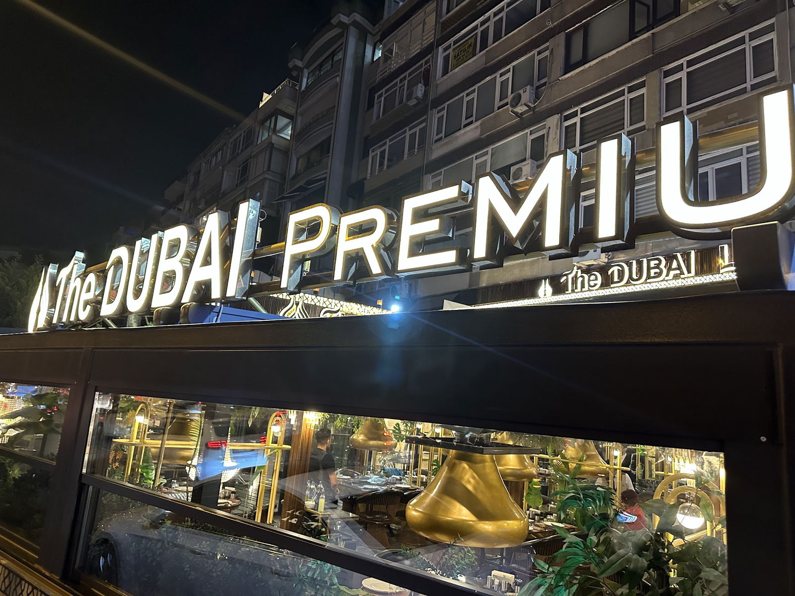 The Dubai Et Ve Mangal