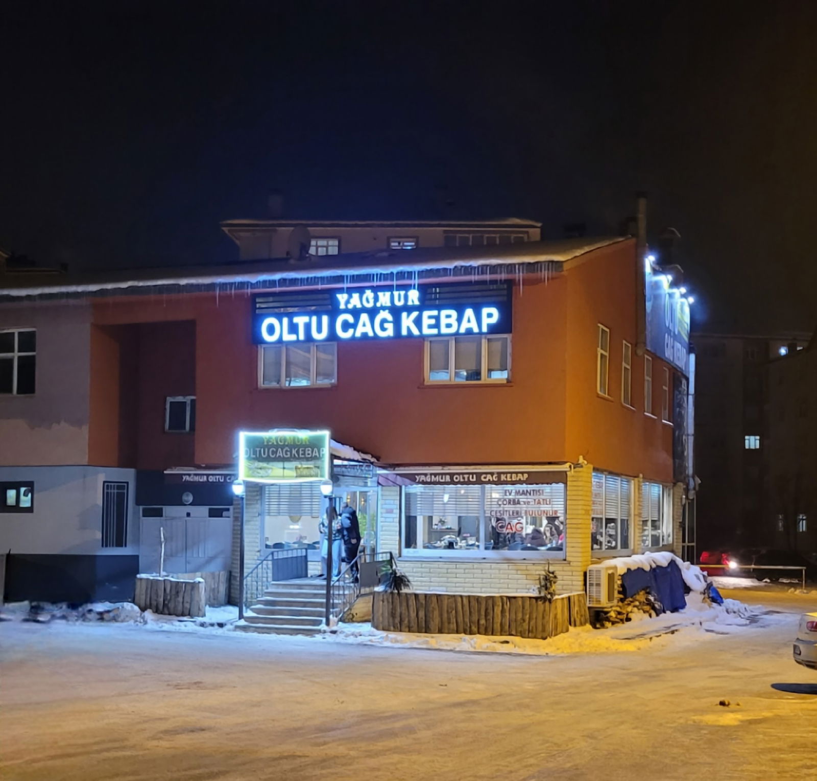 Yağmur Oltu Cağ Kebap Salonu