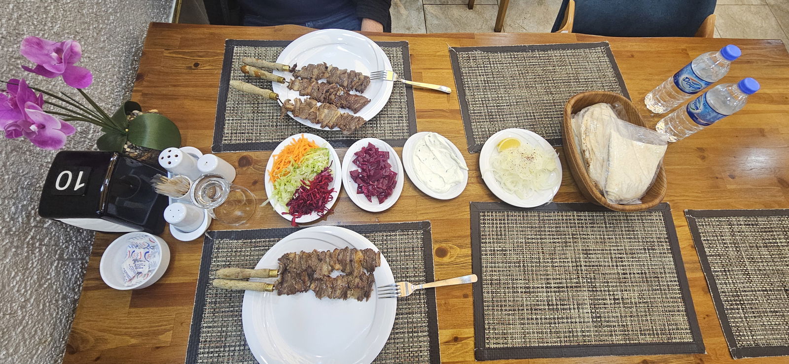 Yağmur Oltu Cağ Kebap Salonu