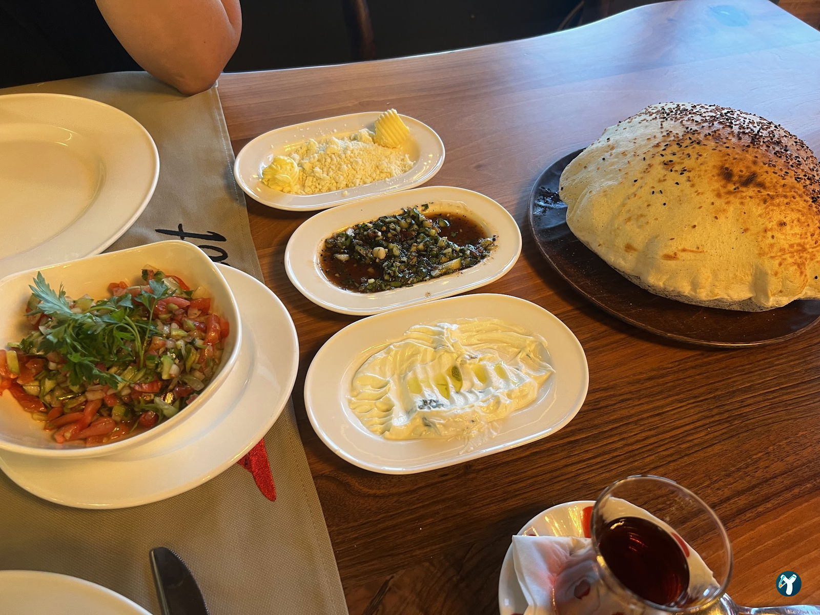 2 Ahmet Restaurant