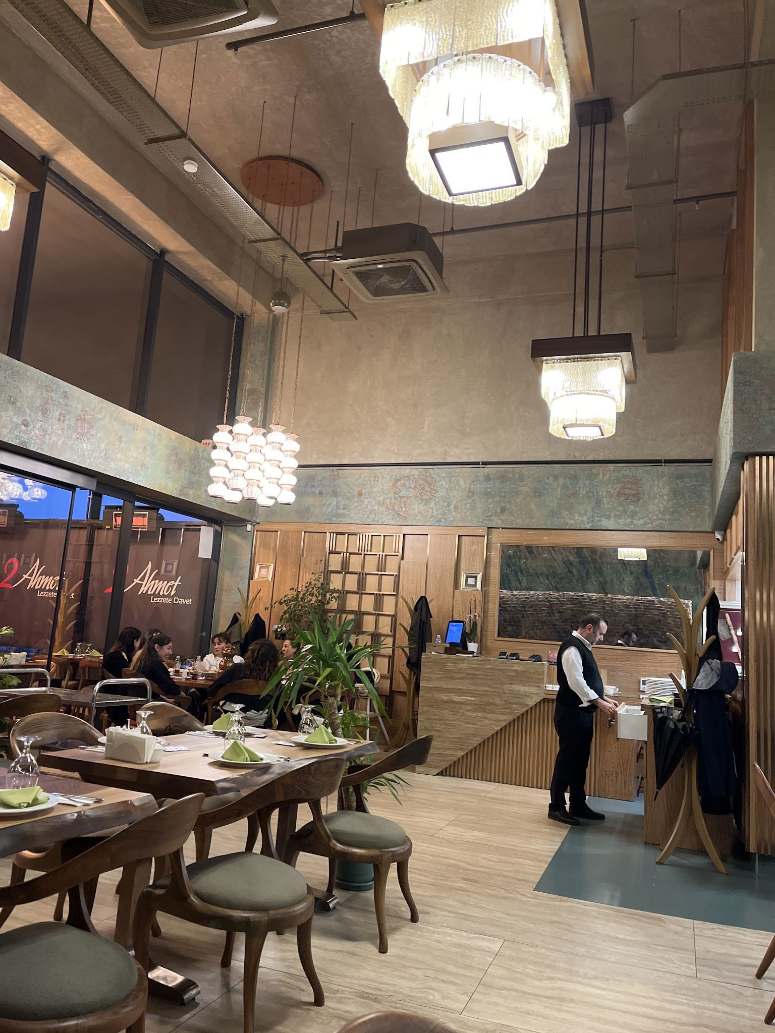 2 Ahmet Restaurant