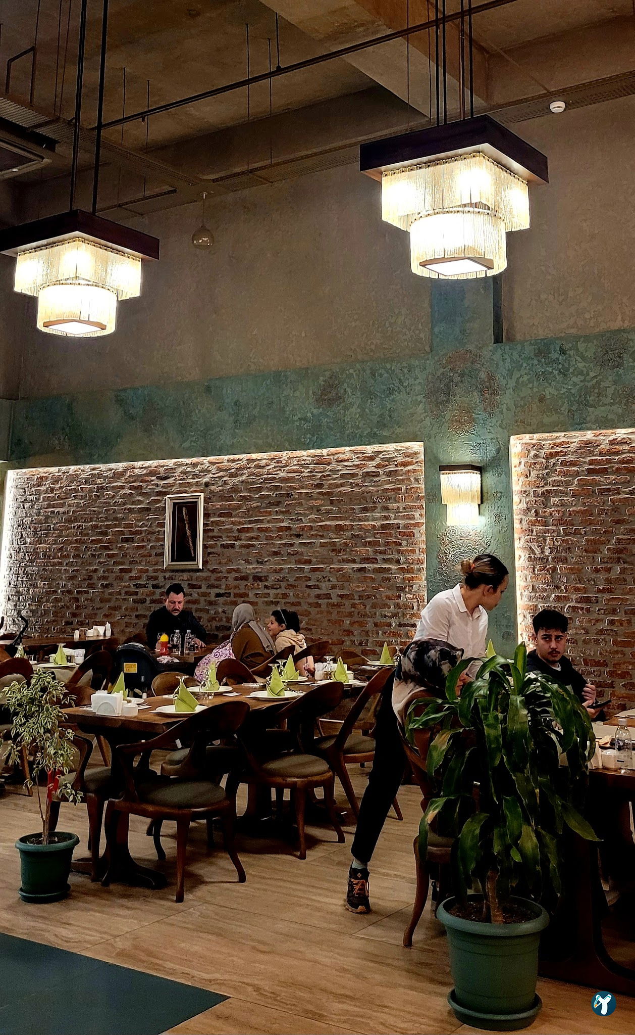 2 Ahmet Restaurant