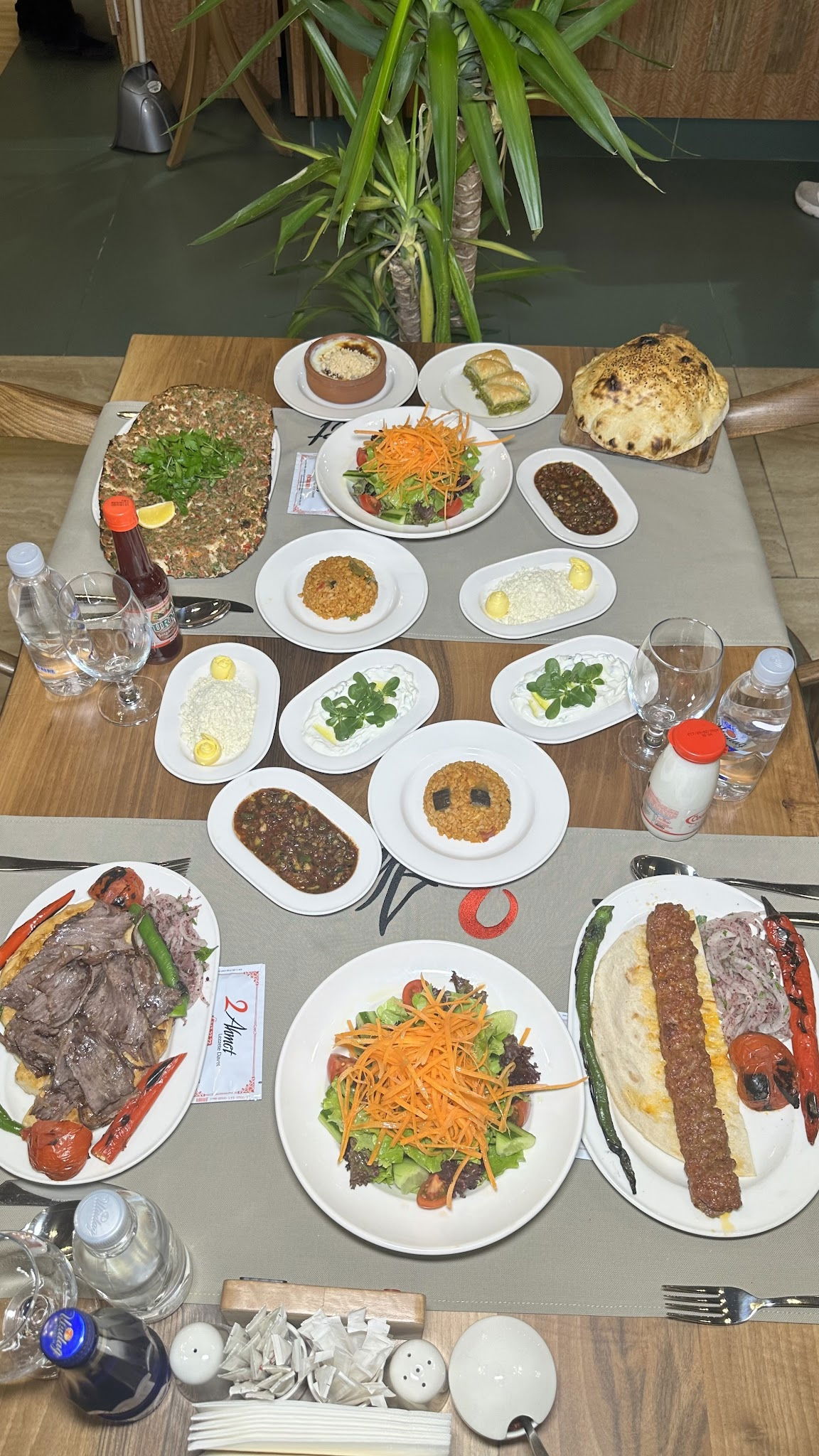 2 Ahmet Restaurant